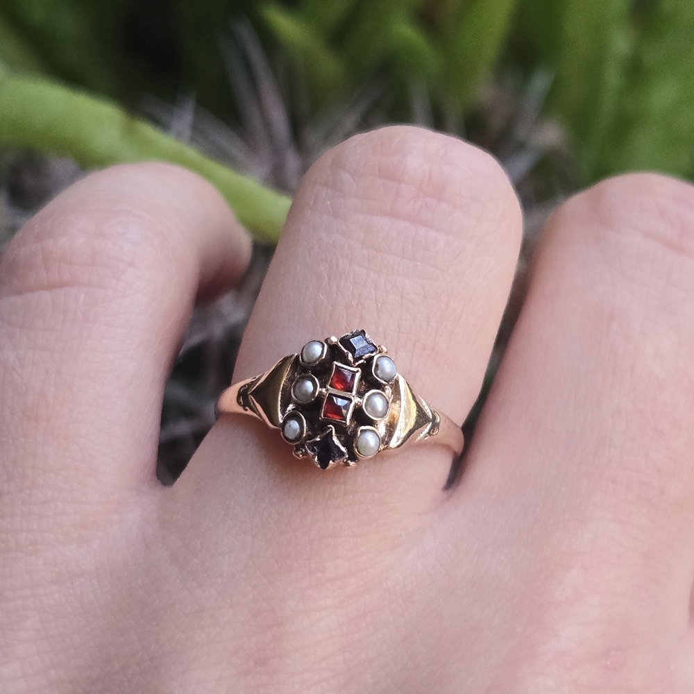 Antique 10K Art Nouveau Solid Gold Garnet, Sapphire & Seed Pearl Ornate Ring, 6 - Picture 8 of 16